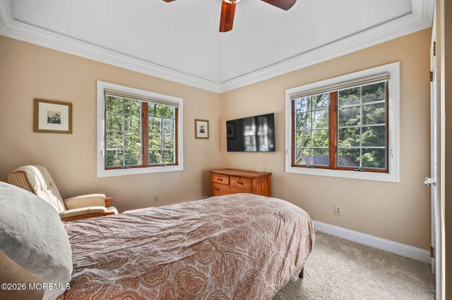10 Country Club Lane, Marlboro, NJ 07746