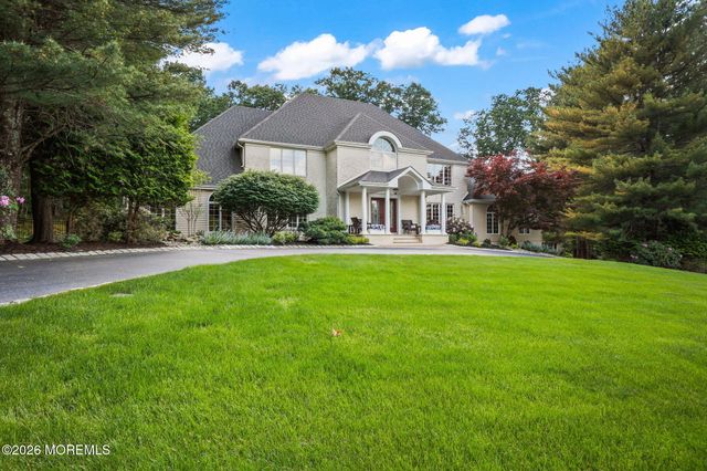 10 Country Club Lane, Marlboro, NJ 07746