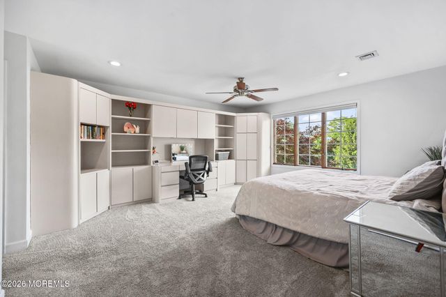 10 Country Club Lane, Marlboro, NJ 07746