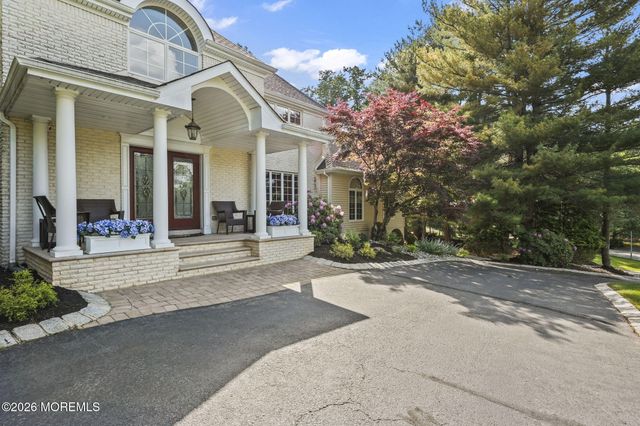 10 Country Club Lane, Marlboro, NJ 07746
