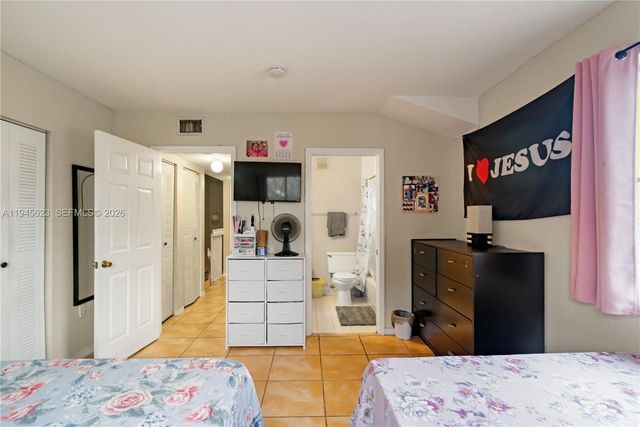 19620 SW 103rd Ct 1-1, Cutler Bay, FL 33157