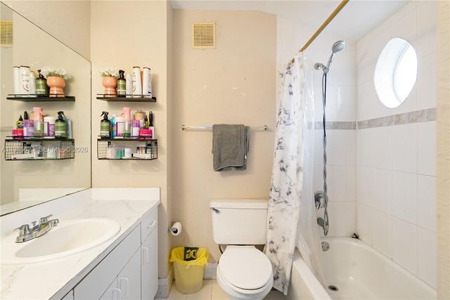 19620 SW 103rd Ct 1-1, Cutler Bay, FL 33157