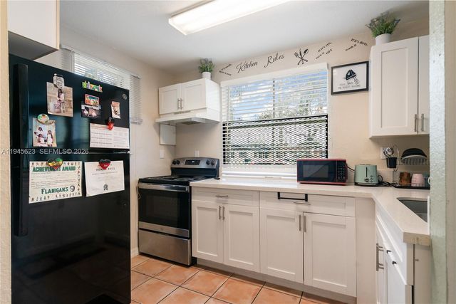 19620 SW 103rd Ct 1-1, Cutler Bay, FL 33157