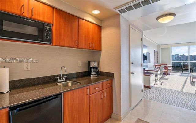18001 Collins Avenue 717, Sunny Isles Beach, FL 33160