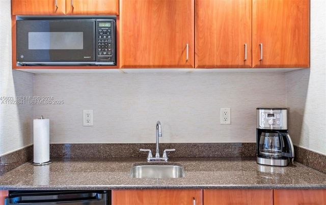 18001 Collins Avenue 717, Sunny Isles Beach, FL 33160