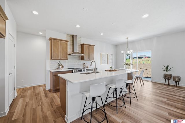 9229 S 80th Street, Lincoln, NE 68516