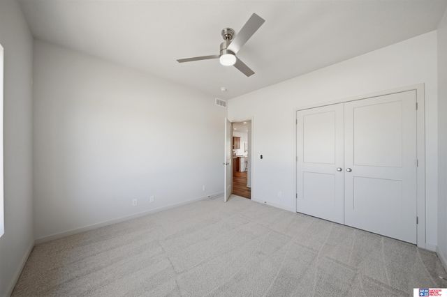 9229 S 80th Street, Lincoln, NE 68516