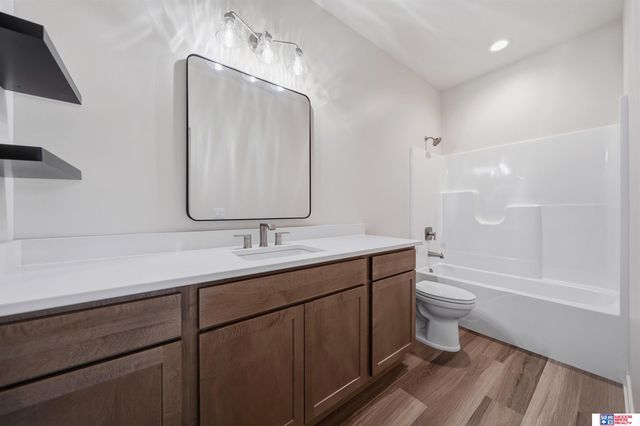 9229 S 80th Street, Lincoln, NE 68516
