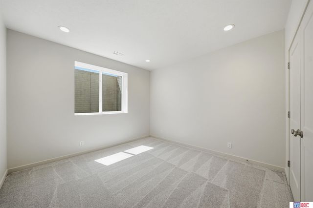 9229 S 80th Street, Lincoln, NE 68516