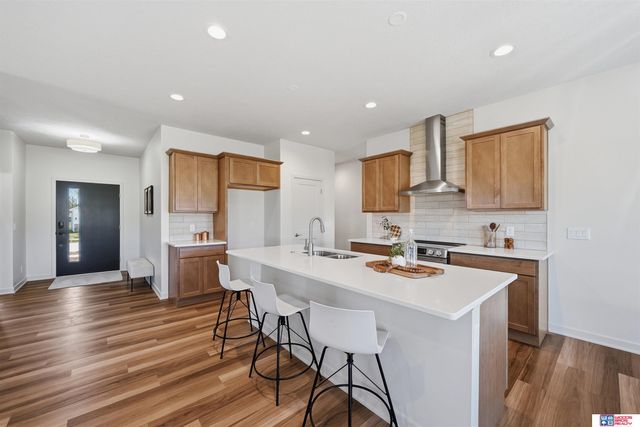 9229 S 80th Street, Lincoln, NE 68516