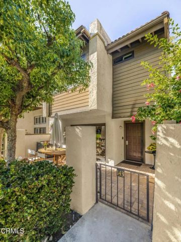 21500 Califa Street 143, Woodland Hills, CA 91367