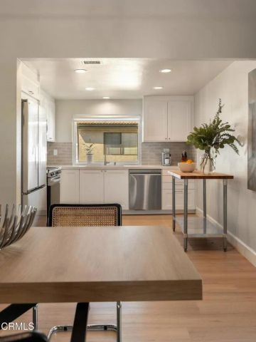 21500 Califa Street 143, Woodland Hills, CA 91367