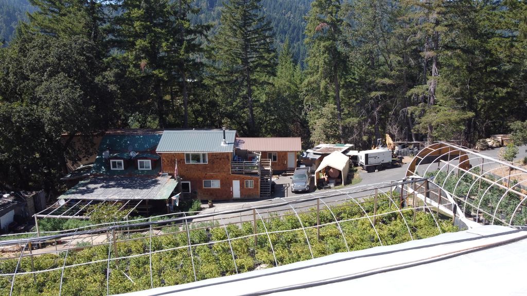 3814 Thomas Road, Miranda, CA 95553