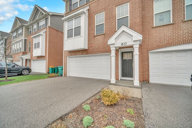 60 Grey Wolf Drive, Wheeling, IL 60090