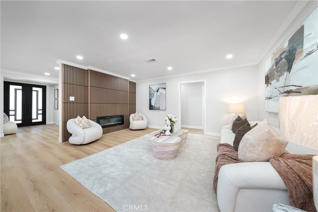 4434 W 59th, Los Angeles, CA 90043