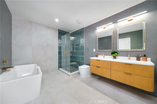 4434 W 59th, Los Angeles, CA 90043