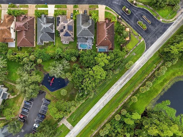 8021 WHITETAIL DEER WAY, Tampa, FL 33635