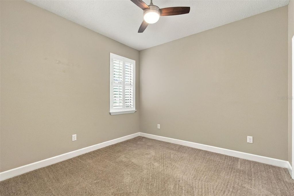 Image 24 of property listing at 8021 WHITETAIL DEER WAY, Tampa, FL 33635