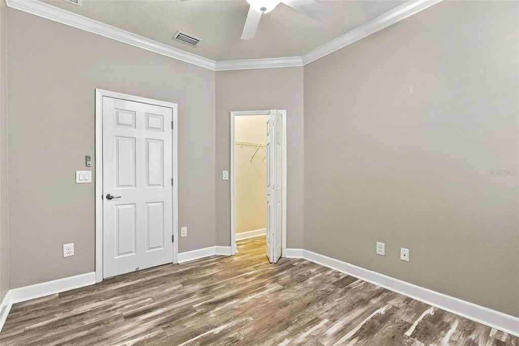 Image 28 of property listing at 8021 WHITETAIL DEER WAY, Tampa, FL 33635
