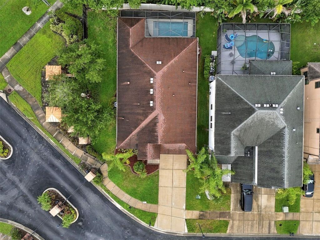 Image 35 of property listing at 8021 WHITETAIL DEER WAY, Tampa, FL 33635