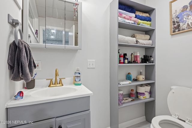 865 COLE Road, Jacksonville, FL 32218