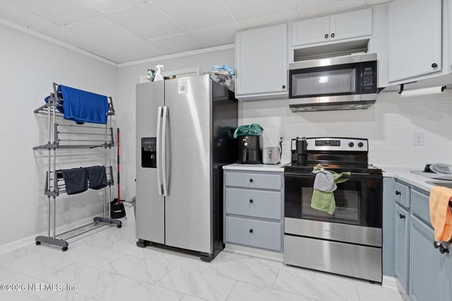 865 COLE Road, Jacksonville, FL 32218