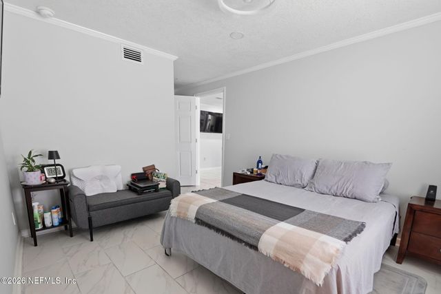 865 COLE Road, Jacksonville, FL 32218