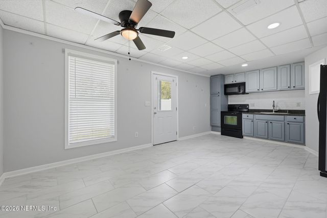 865 COLE Road, Jacksonville, FL 32218