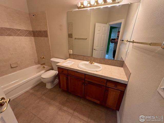 3323 Costanita St, Evans, CO 80634