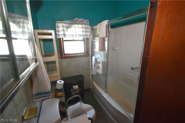 2064 W 44th Street, Cleveland, OH 44113