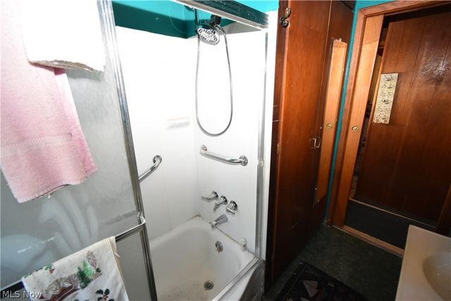 2064 W 44th Street, Cleveland, OH 44113