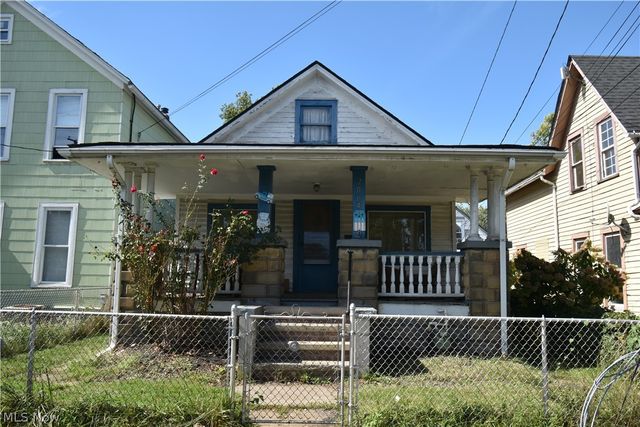 2064 W 44th Street, Cleveland, OH 44113