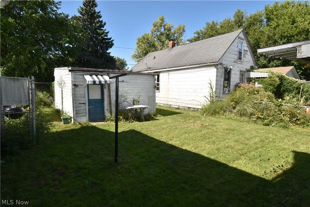 2064 W 44th Street, Cleveland, OH 44113