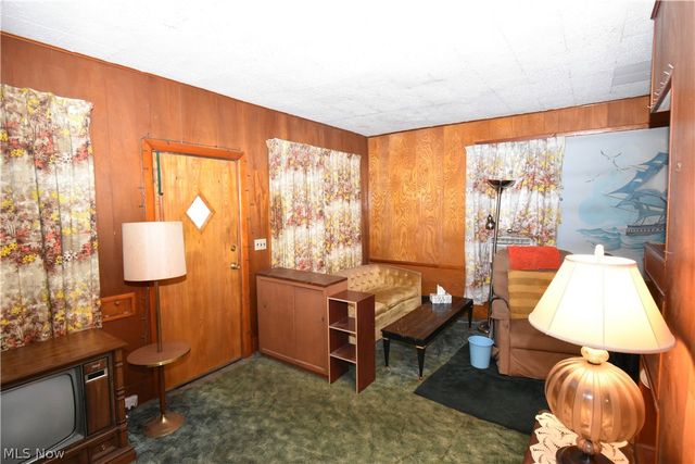 2064 W 44th Street, Cleveland, OH 44113