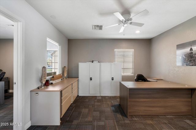 314 E THOMAS Road, Phoenix, AZ 85012