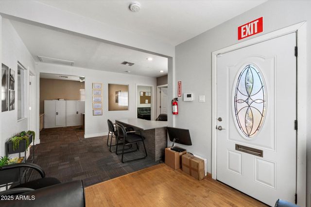 314 E THOMAS Road, Phoenix, AZ 85012