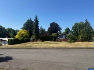 1361 West Wy NW, Salem, OR 97304