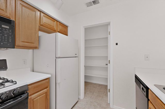 4701 Morris Street NE APT 1904, Albuquerque, NM 87111