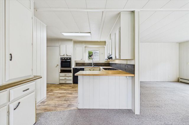 450 Stephens Lane, Bayside South, CA 95524