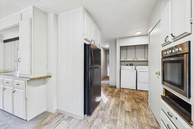 450 Stephens Lane, Bayside South, CA 95524