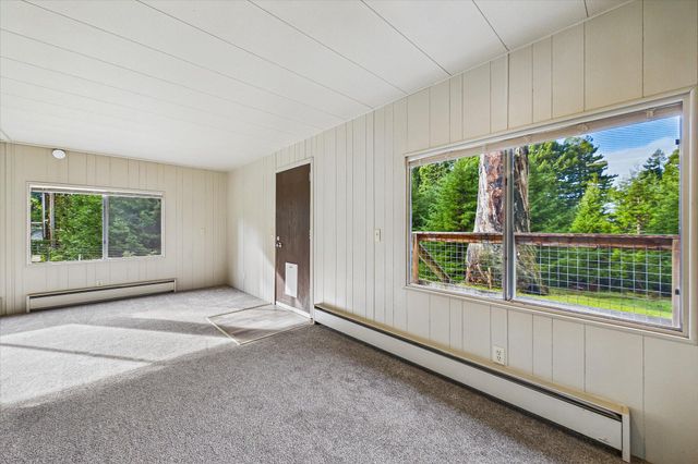 450 Stephens Lane, Bayside South, CA 95524