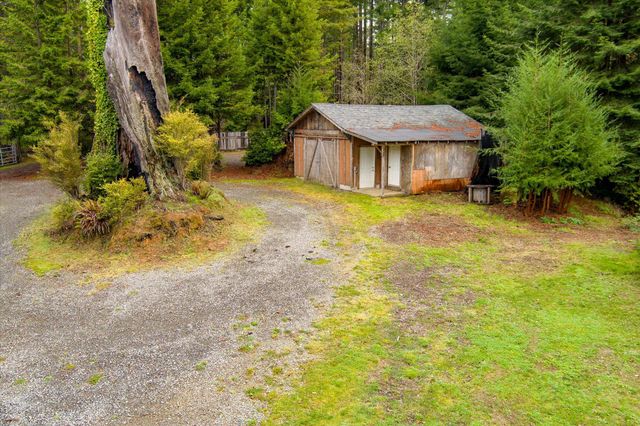 450 Stephens Lane, Bayside South, CA 95524