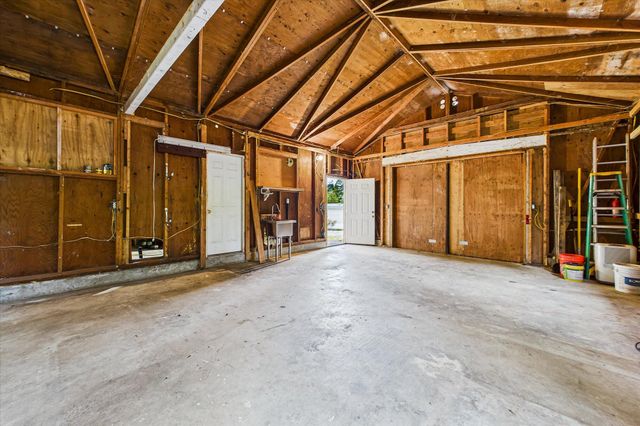 450 Stephens Lane, Bayside South, CA 95524