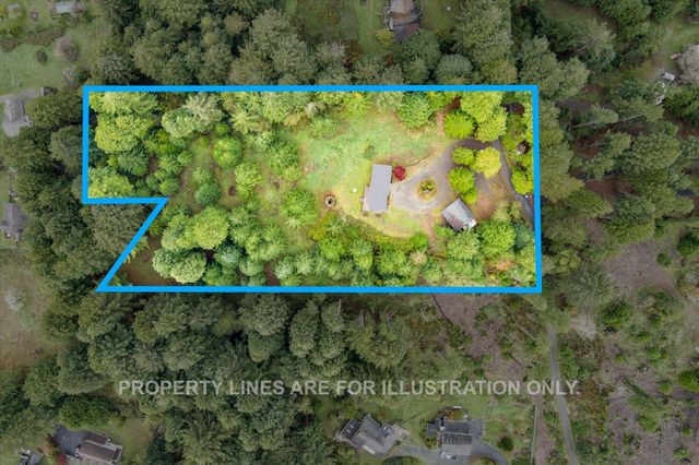 450 Stephens Lane, Bayside South, CA 95524