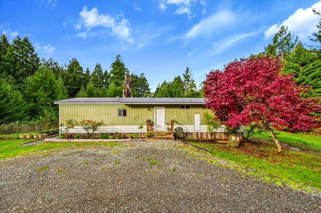 450 Stephens Lane, Bayside South, CA 95524