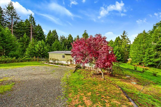 450 Stephens Lane, Bayside South, CA 95524