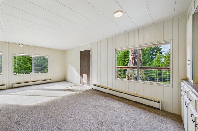 450 Stephens Lane, Bayside South, CA 95524