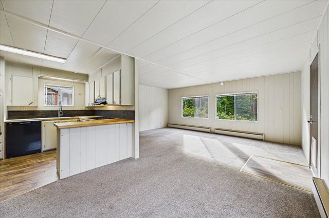 450 Stephens Lane, Bayside South, CA 95524