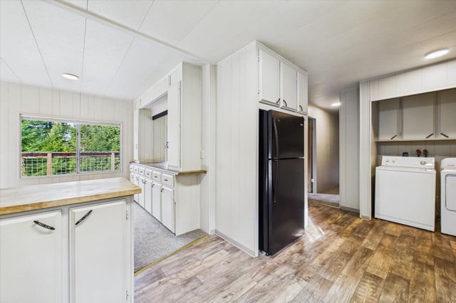 450 Stephens Lane, Bayside South, CA 95524