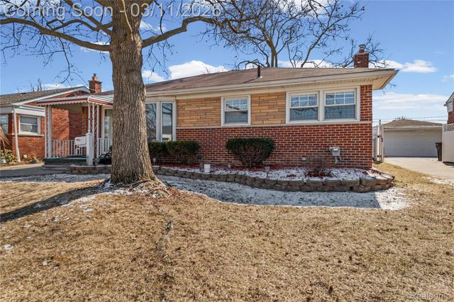 19150 Ike Street, Roseville, MI 48066